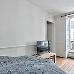 Old Apartment For 3 People - Paris 18
